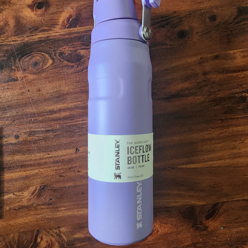💥NEW Stanley IceFlow Lavender Bottle